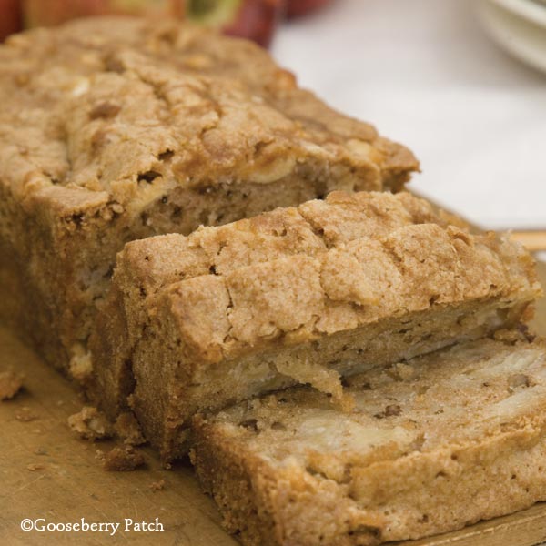 Gooseberry Patch Recipes AppleWalnut Bread from Magic of Christmas